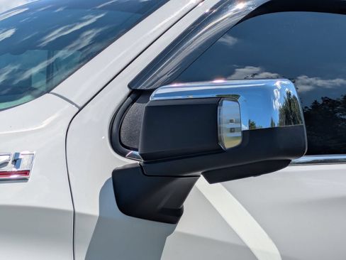 Used 2025 Chevrolet Silverado 1500 LTZ AWD/4WD image 9