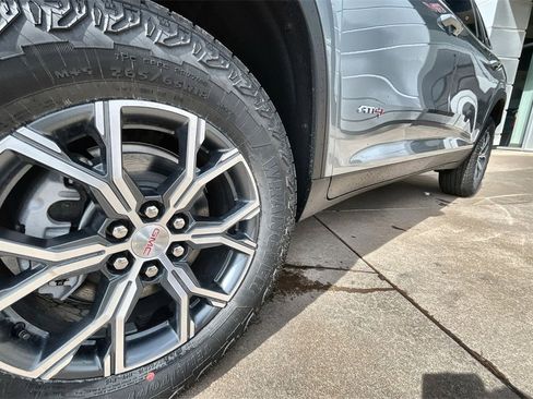 New 2025 GMC Acadia AT4 w/ Super Cruise Package image 10