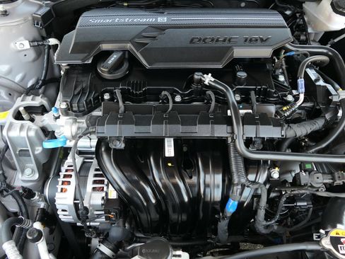 Certified 2025 Hyundai Elantra Sport FWD image 27