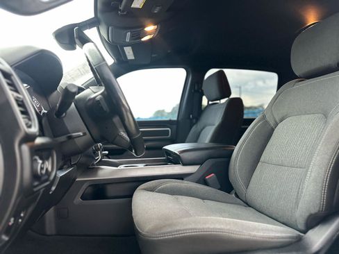 Used 2020 RAM 1500 Big Horn AWD/4WD image 9