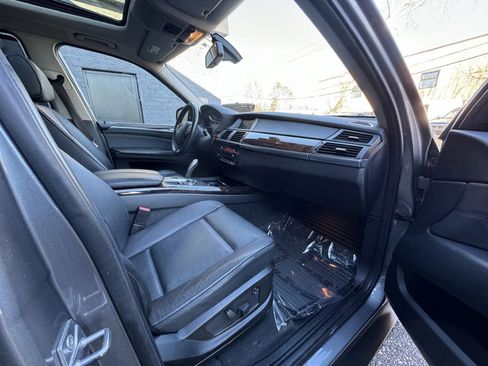 Used 2010 BMW X5 xDrive30i image 16