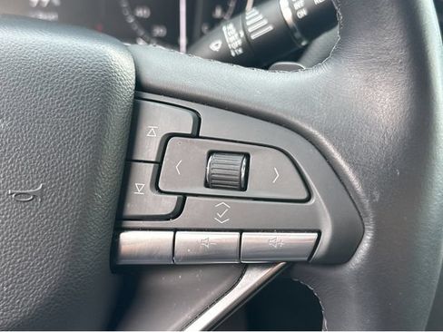 Certified 2024 Cadillac XT6 Luxury FWD image 31