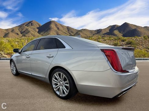 Used 2018 Cadillac XTS Luxury AWD/4WD image 3