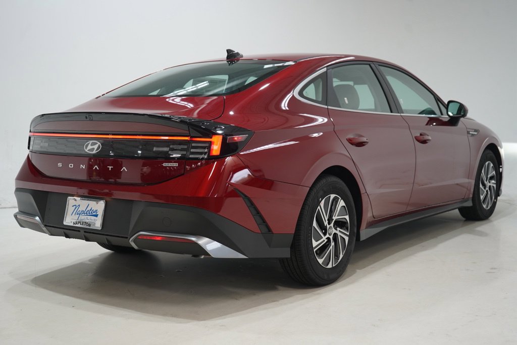 New 2026 Hyundai Sonata Blue FWD image 7