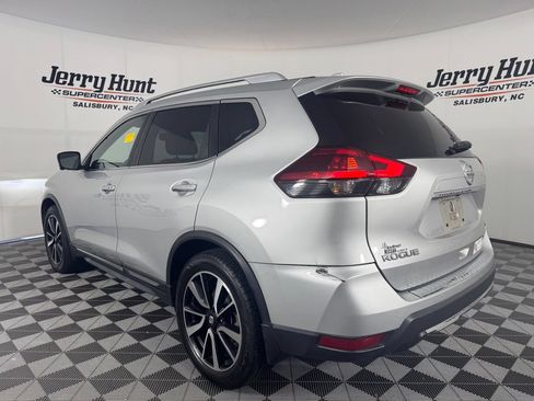 Used 2018 Nissan Rogue SL w/ Premium Package FWD image 9