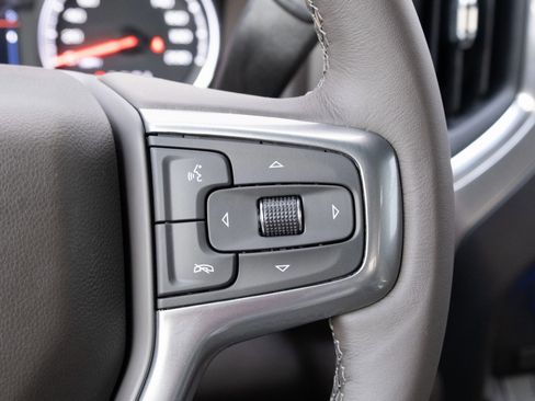 Used 2020 Chevrolet Silverado 1500 LTZ image 7