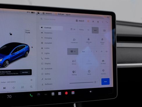 Used 2018 Tesla Model 3 Long Range image 24