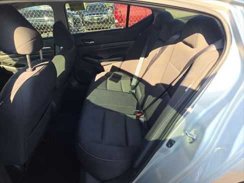 Used 2021 Nissan Altima 2.5 SV image 19