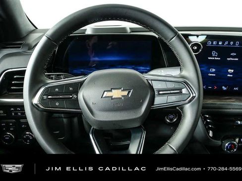 Used 2025 Chevrolet Tahoe LT AWD/4WD image 9