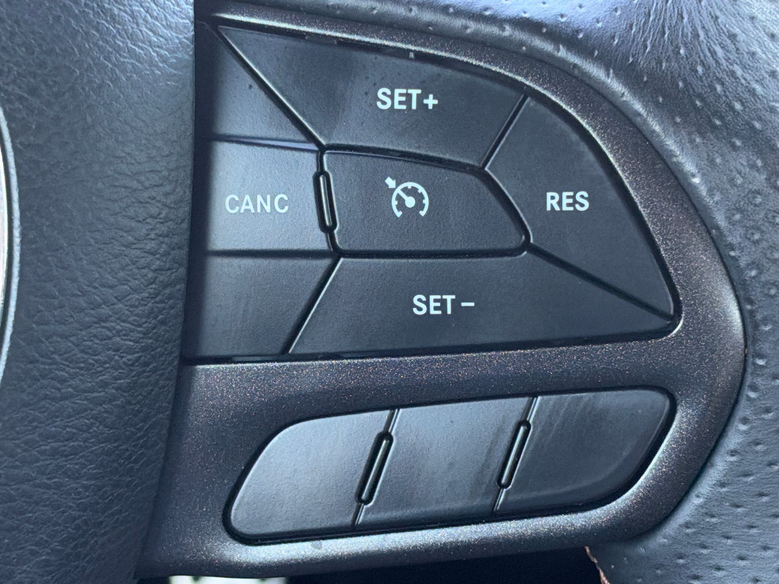 Used 2020 Dodge Challenger R/T RWD image 25