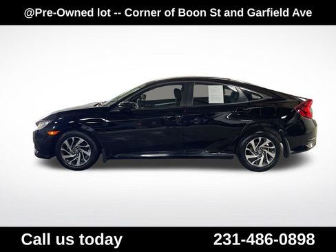 Used 2016 Honda Civic EX image 2