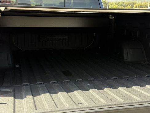 Used 2019 Chevrolet Silverado 1500 High Country w/ Technology Package AWD/4WD image 30