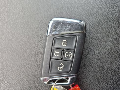 Used 2023 Volkswagen Atlas SEL Premium AWD/4WD image 36