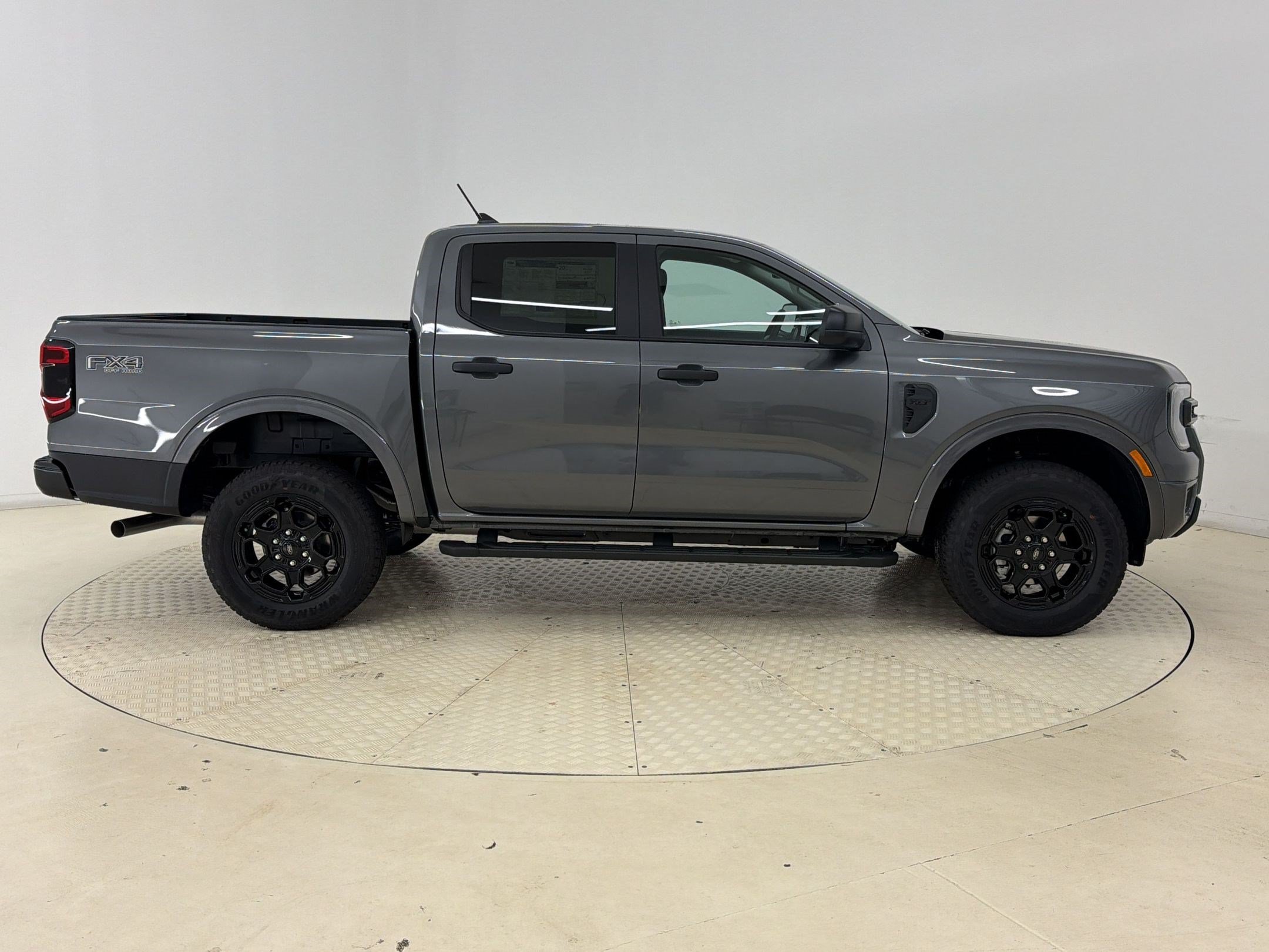 New 2026 Ford Ranger XLT w/ Equipment Group 301A High AWD/4WD image 8