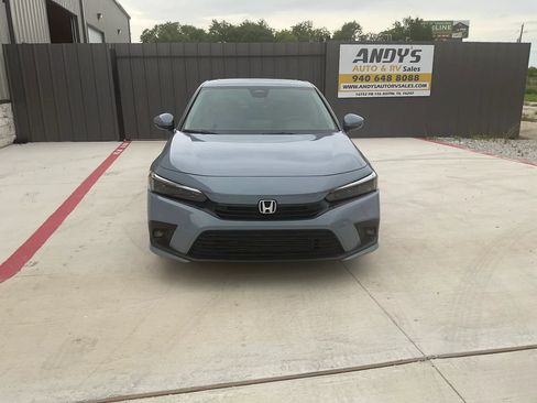 Used 2024 Honda Civic Touring image 1