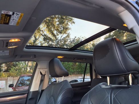 Used 2020 Toyota Highlander Platinum image 23