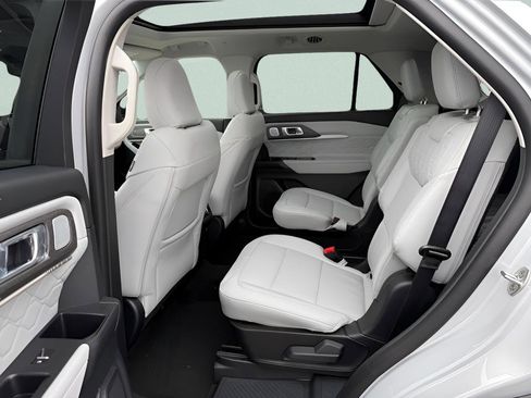 New 2026 Ford Explorer Platinum AWD/4WD image 5