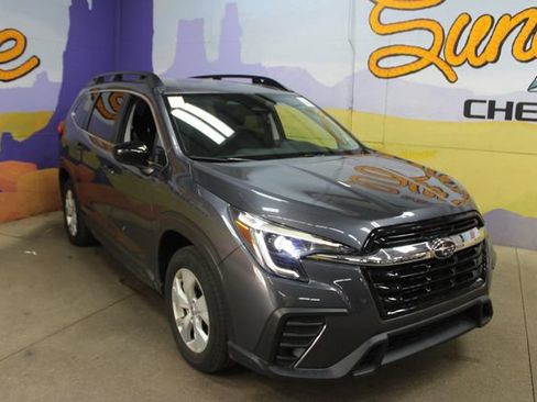 Used 2024 Subaru Ascent 8-Passenger AWD/4WD image 2