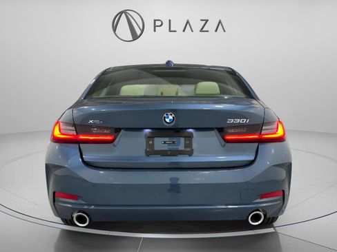 Used 2025 BMW 330i xDrive Sedan w/ Convenience Package image 5