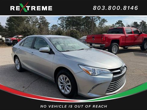 Used 2016 Toyota Camry LE image 22