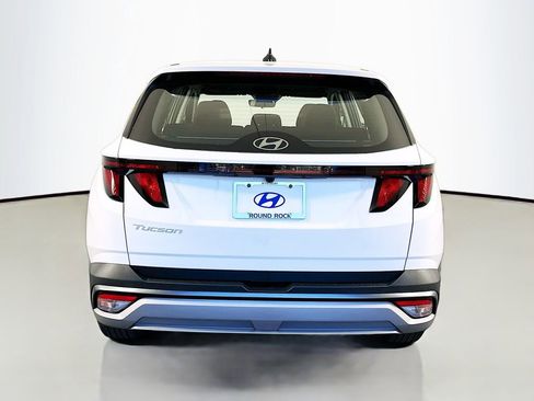 New 2026 Hyundai Tucson SE image 6