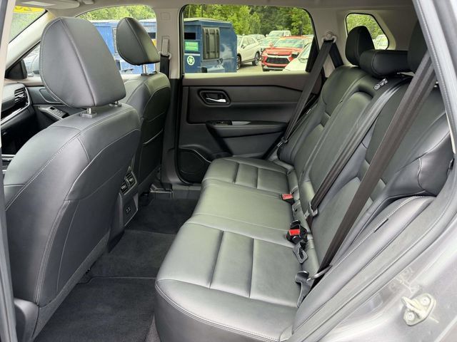 Used 2023 Nissan Rogue SL AWD/4WD image 13
