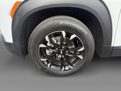 Used 2023 Chevrolet TrailBlazer LT w/ Convenience Package image 9