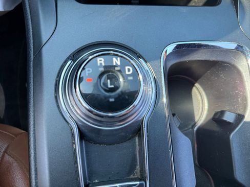 Used 2019 Ford Fusion Titanium image 8