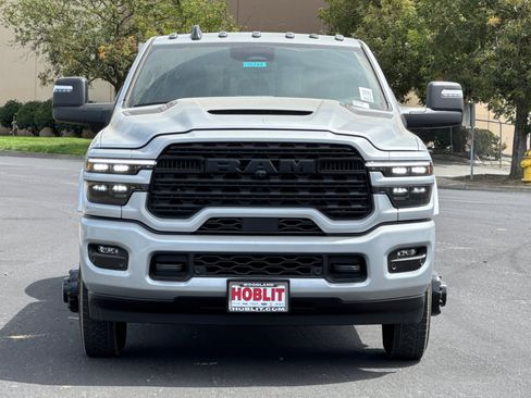 New 2026 RAM 3500 Limited AWD/4WD image 8