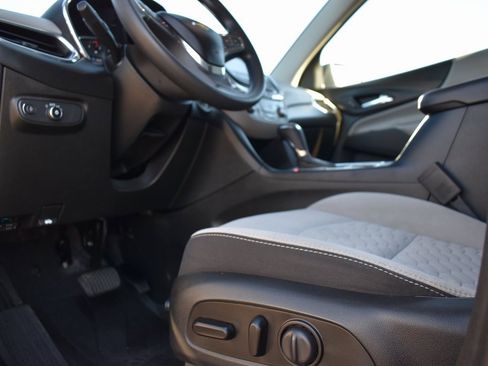 Used 2020 Chevrolet Equinox LT image 7
