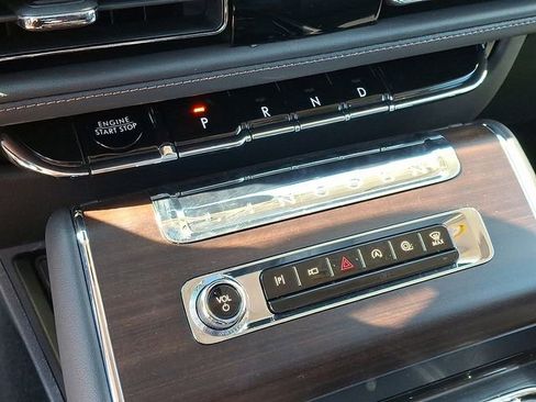 New 2026 Lincoln Aviator Reserve w/ Luxury Package image 7