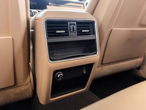 Used 2019 Porsche Cayenne AWD/4WD image 33