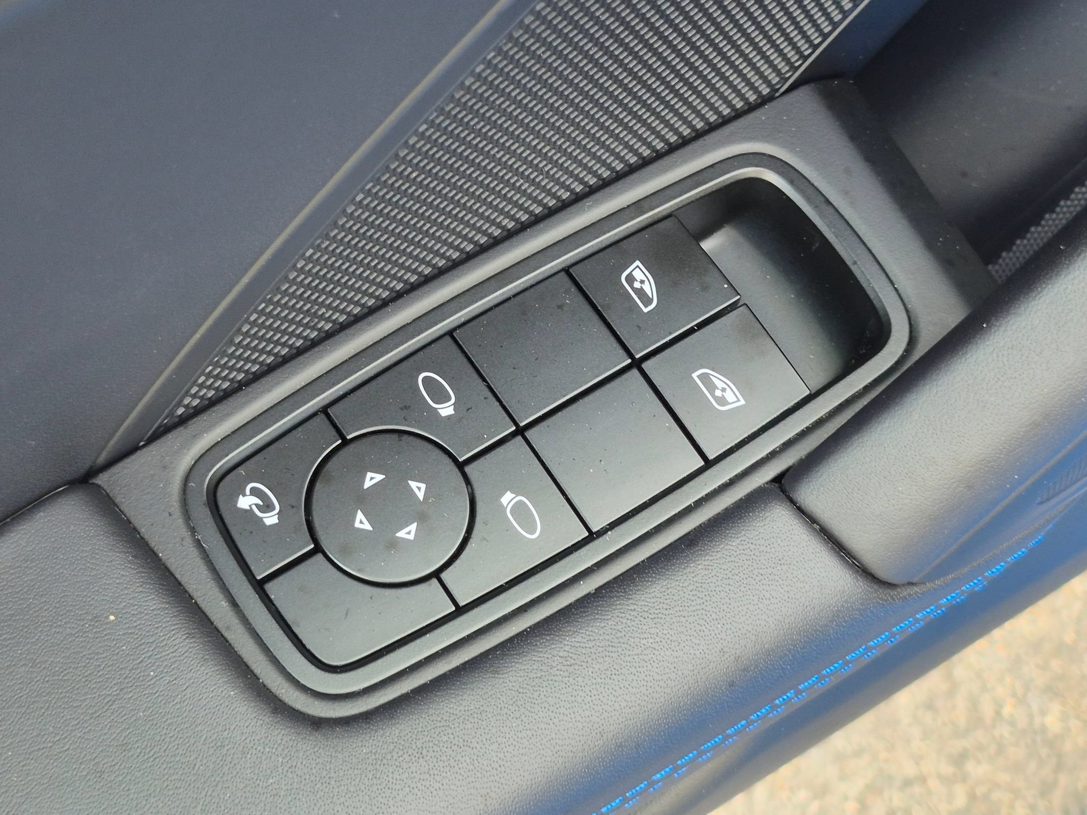 Certified 2024 Porsche 911 Carrera 4 AWD/4WD image 24
