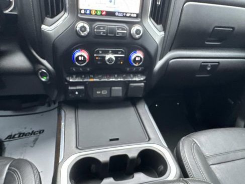 Used 2021 GMC Sierra 2500 Denali w/ Denali Black Diamond Edition image 21