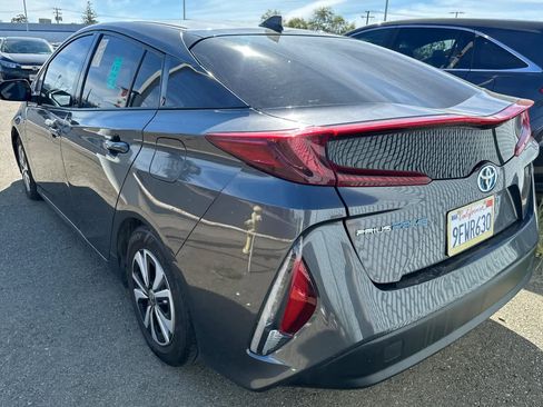 Used 2017 Toyota Prius Prime Plus image 6