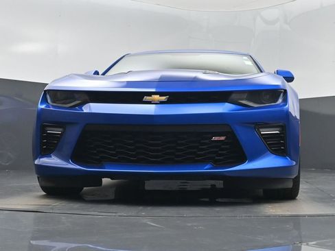 Used 2018 Chevrolet Camaro SS image 31