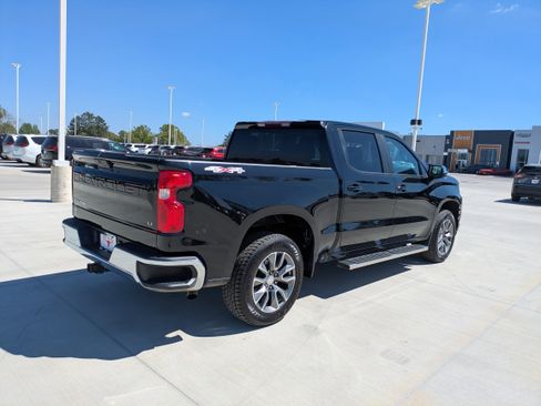Used 2022 Chevrolet Silverado 1500 LT image 8