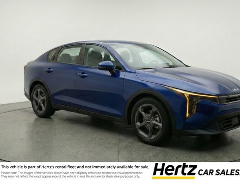 Used 2025 Kia K4 FWD image 1