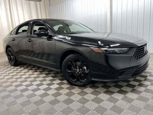 Used 2025 Honda Accord SE image 45