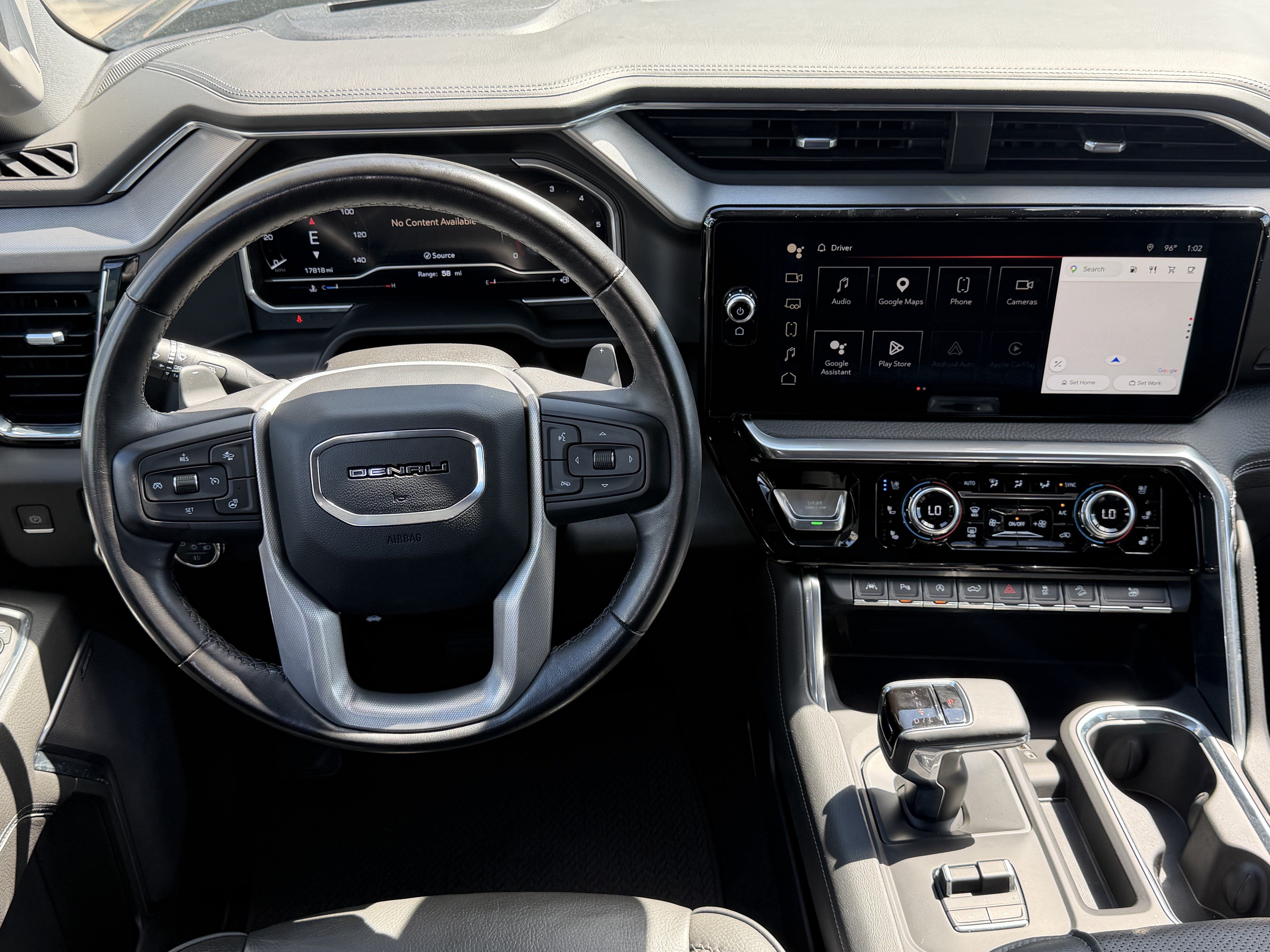 Used 2023 GMC Sierra 1500 Denali w/ Denali Reserve Package AWD/4WD image 11