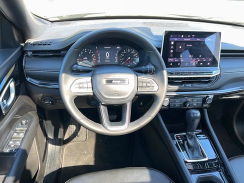 Used 2022 Jeep Compass Latitude w/ Sun and Sound Group image 14