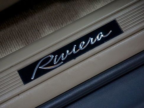 Used 1997 Buick Riviera Supercharged Coupe image 48