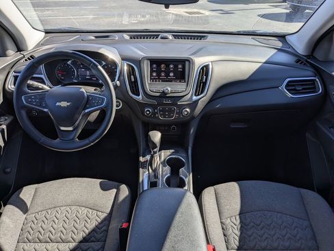Used 2024 Chevrolet Equinox LT image 17