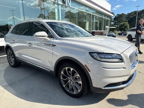 Used 2023 Lincoln Nautilus Reserve w/ Equipment Group 201A AWD/4WD image 4
