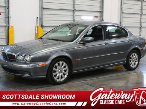 Used 2002 Jaguar X-TYPE 2.5 AWD/4WD image 1