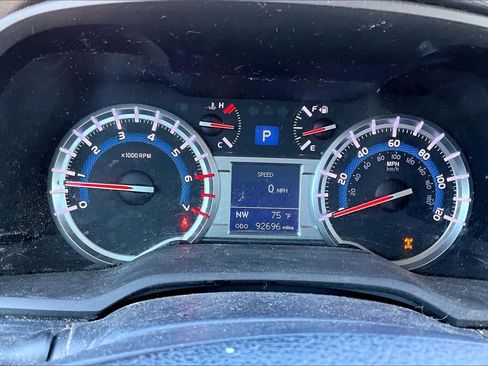Used 2017 Toyota 4Runner Limited AWD/4WD image 24