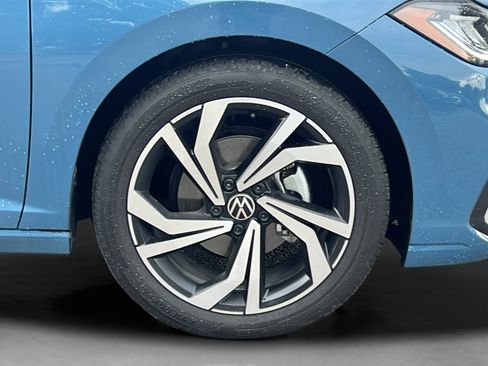 Used 2025 Volkswagen Jetta SEL FWD image 10