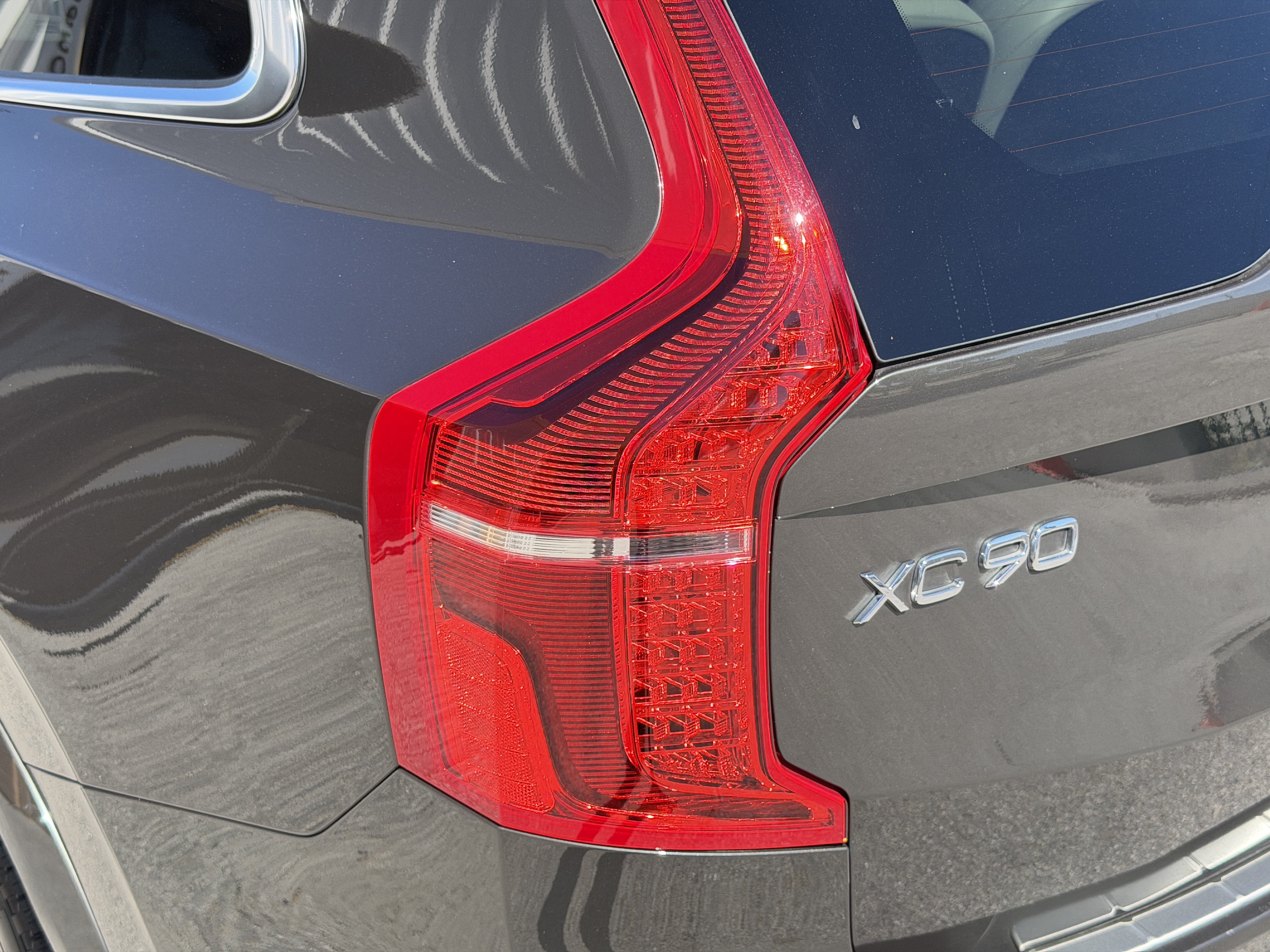 Used 2022 Volvo XC90 T6 Inscription w/ Lounge Package AWD/4WD image 10
