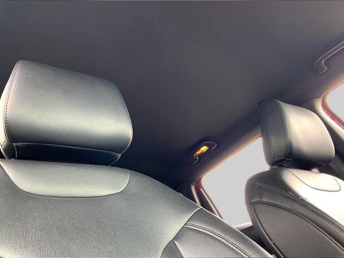 Used 2025 Jeep Compass Limited AWD/4WD image 12