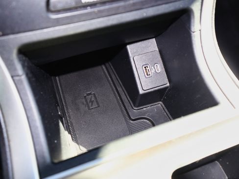 Used 2024 Ford Edge SEL w/ Convenience Package image 25